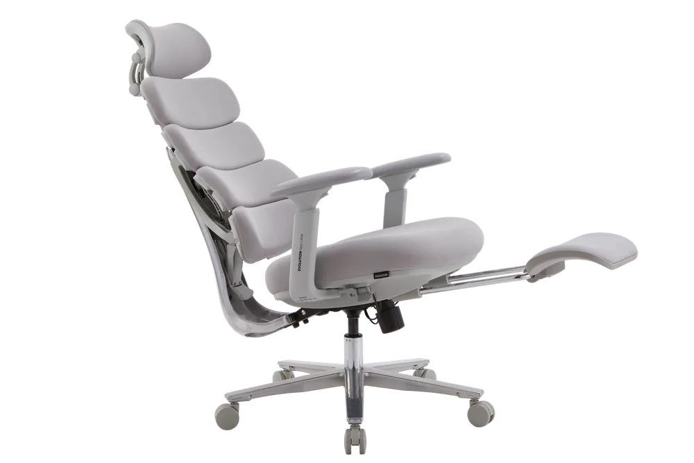 Игровое кресло EVOLUTION NEO LIBRE Grey, боковой ракурс с подножкой