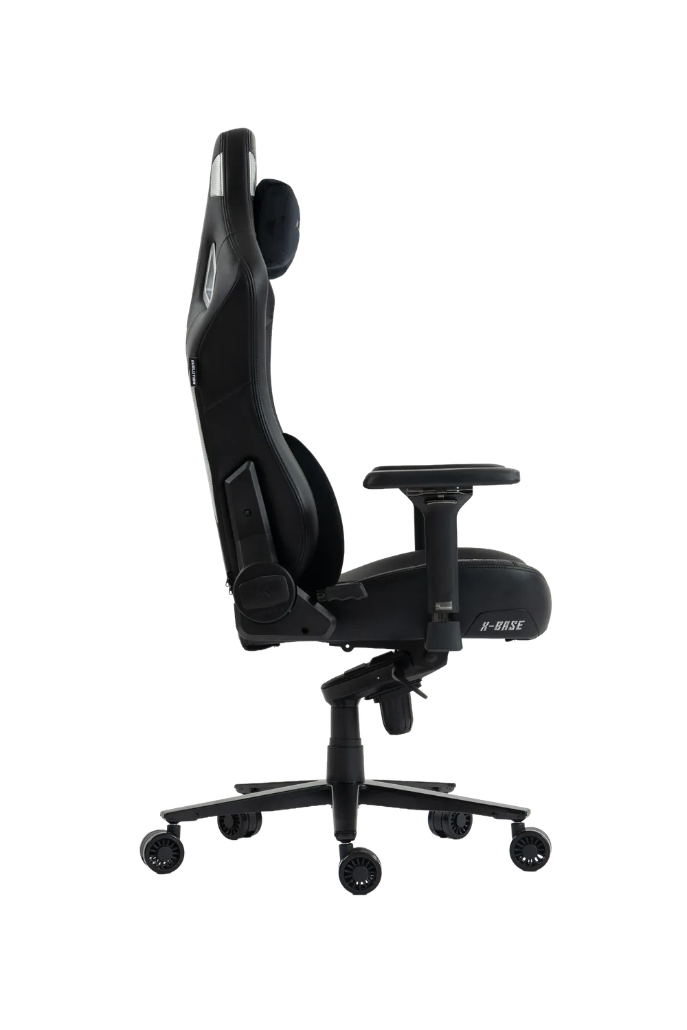 Игровое кресло NOMAD PRO X-BASE, вид сбоку, черно-серебристое