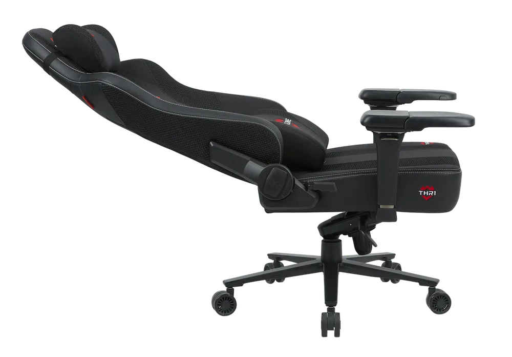 Игровое кресло EVOLUTION Throne Black, вид сбоку в наклонном положении