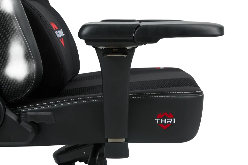 Игровое кресло EVOLUTION Throne Black, подлокотник и боковая часть